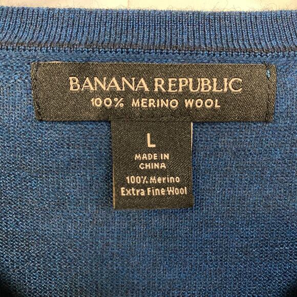 BANANA REPUBLIC L V-Neck Sweater 100% Merino Wool Pullover Academia Lightweight - Picture 3 of 6